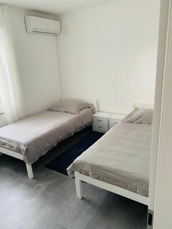 Apartmani Adriana Lakmartin ภายนอก รูปภาพ